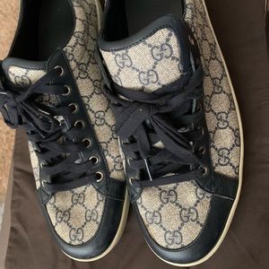 Gucci men’s navy shoes